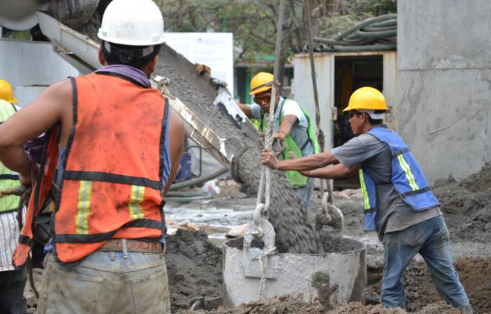 Construction workers Mexico