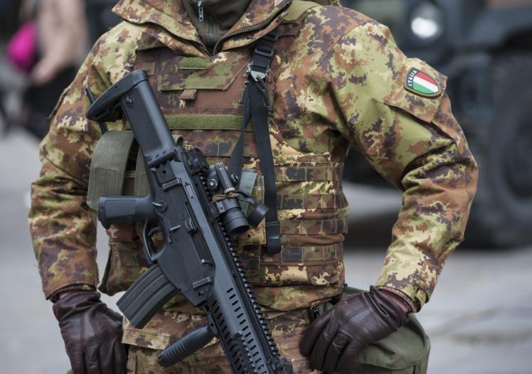 Italian military Army with uniform and submachine gun 