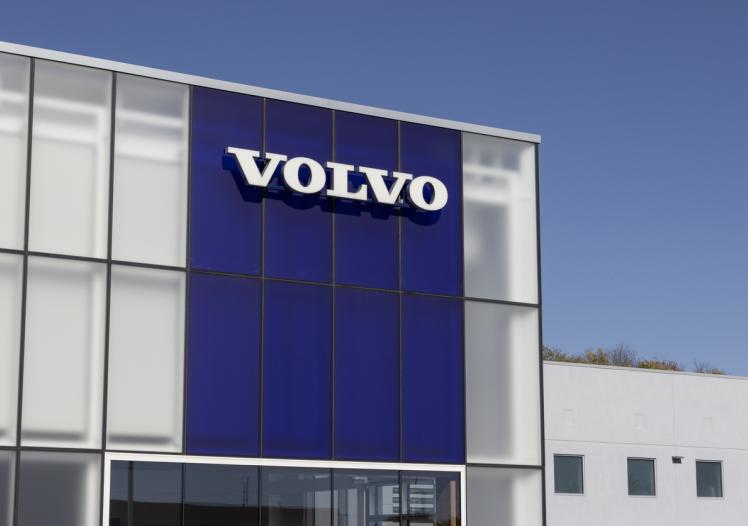 Volvo car and SUV dealership