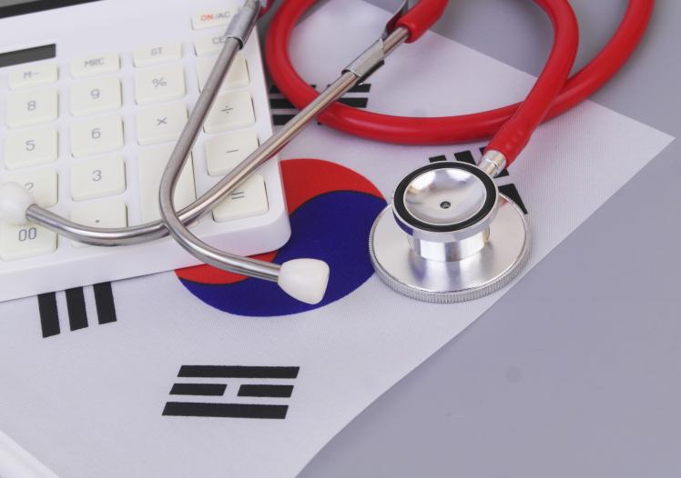 South Korea flag and stethoscope 