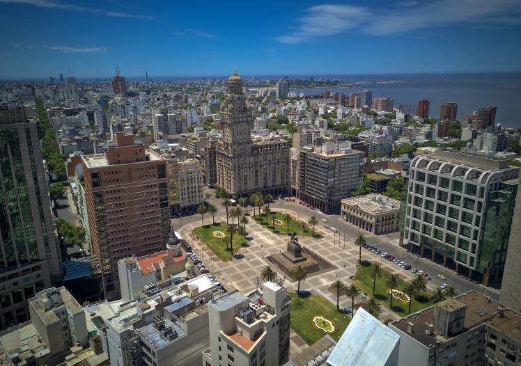 Aerial view of Montevidéu, Uruguai. Independence Square. Salvo Palace. Aerial view of Montevideo, Uruguay. Independence Square. Salvo Palace. stock photo