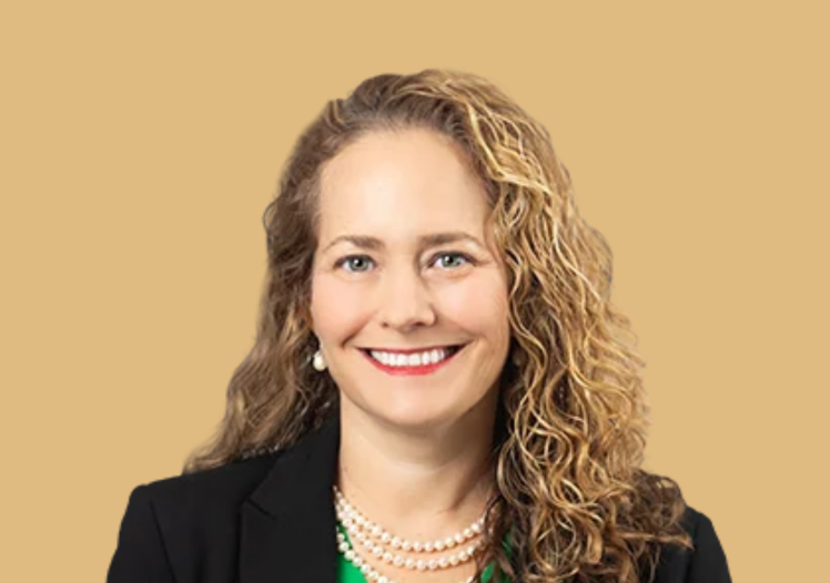 Allison Oasis Kahn, Greenberg Traurig