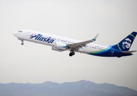 Alaska Airlines plane