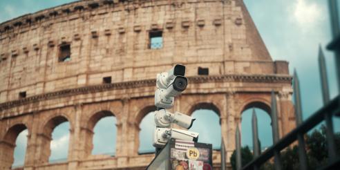 CCTV in front of the colosseum
