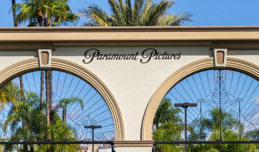 Paramount Pictures movie studio entrance at Melrose gate