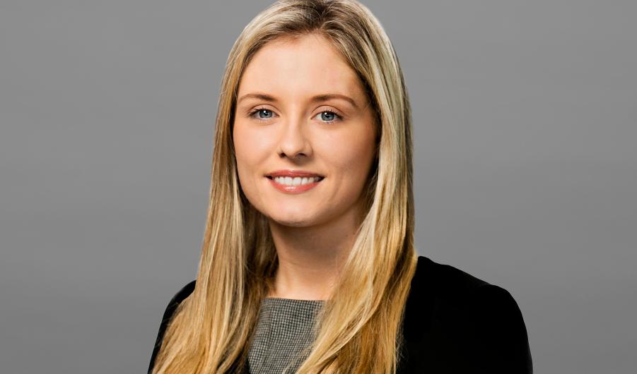 Sarah Faulkner headshot