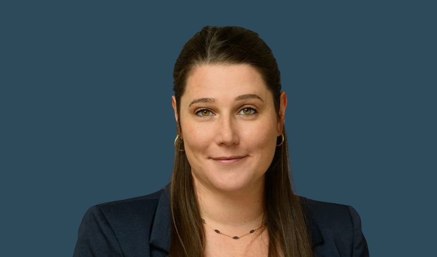 Auberi Foy, Charles Russell Speechlys 