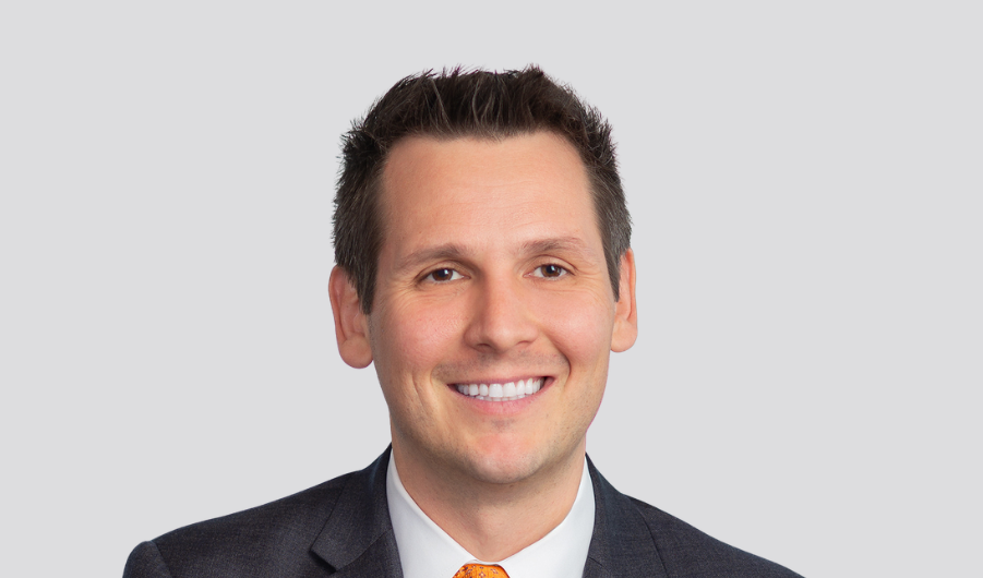 Pascal Mayer, Latham & Watkins