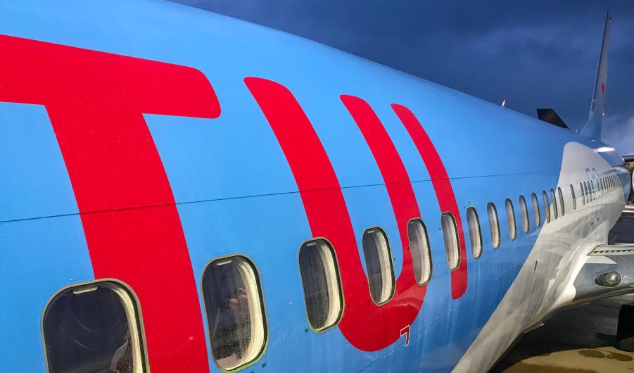 TUI airplane